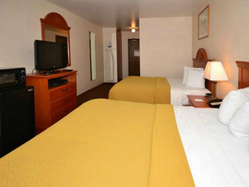 Spark By Hilton 2* Sheridan